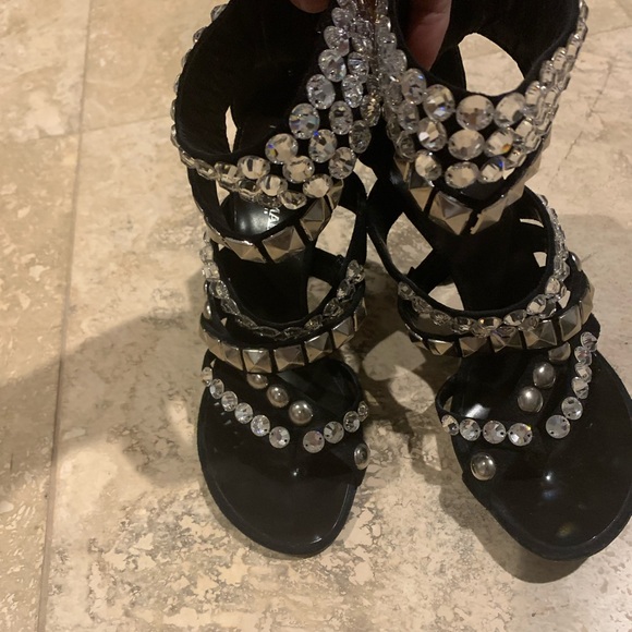 Balmain crystal and stud embellished suede leather heels - Picture 6 of 10